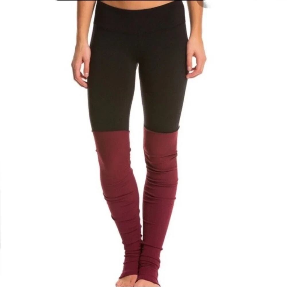 Alo Yoga Goddess Leggings Womens S Red Black Mid Rise Ribbed Sock LONG